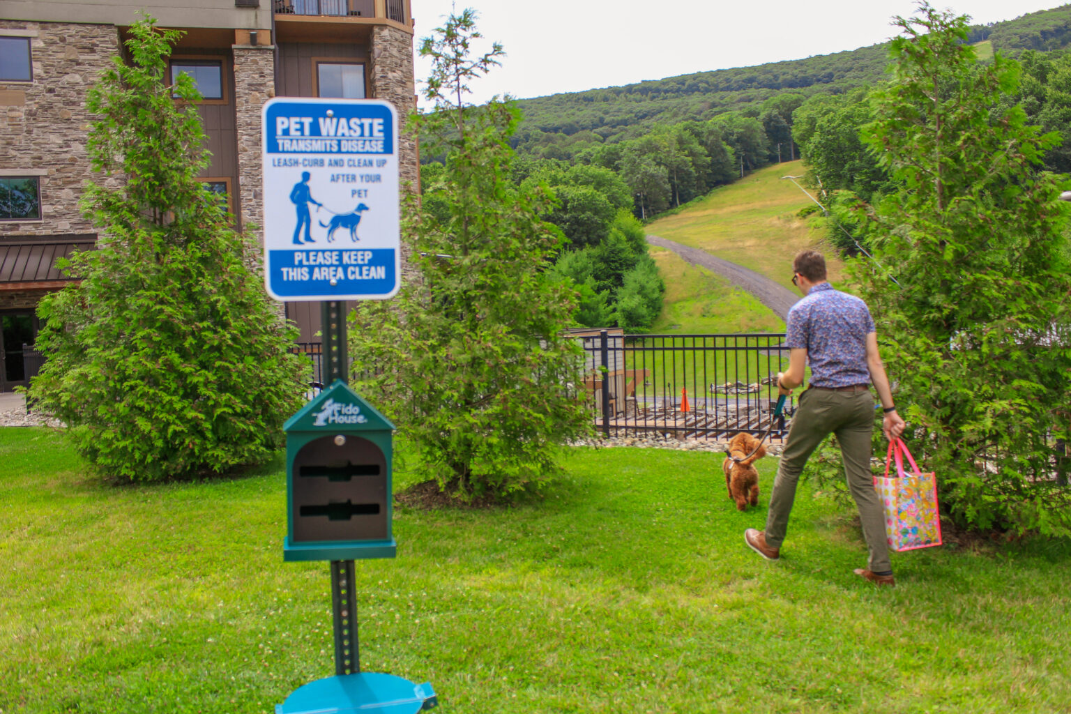 Pet-Friendly Poconos Resort | Camelback Mountain